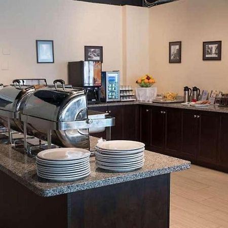The Roehampton Hotel Toronto Extérieur photo