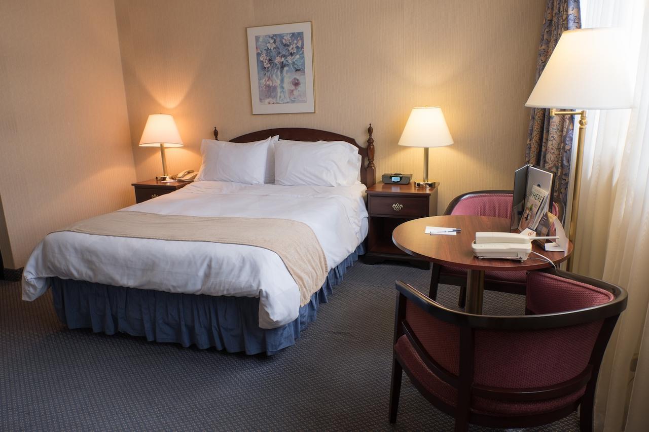 The Roehampton Hotel Toronto Extérieur photo